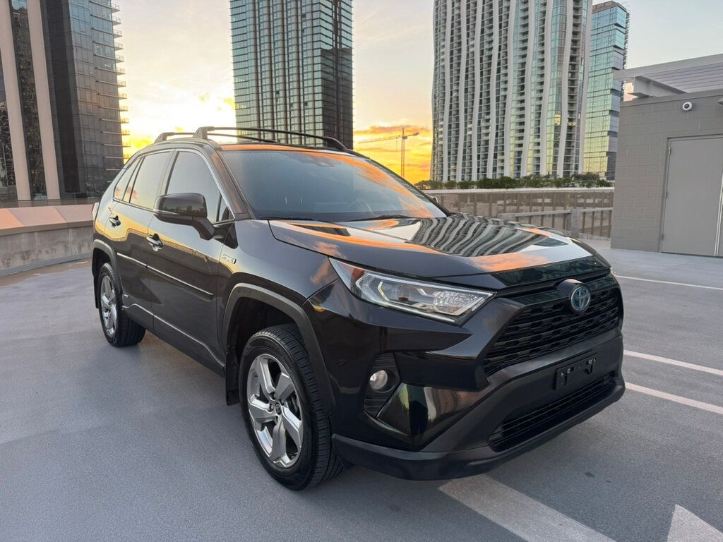 2021 Toyota RAV4 XLE Hybrid Premium AWD! - 22934381 - 2