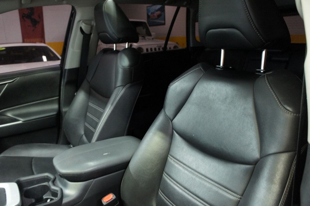 2021 Toyota RAV4 XLE Hybrid Premium AWD! - 22934381 - 33