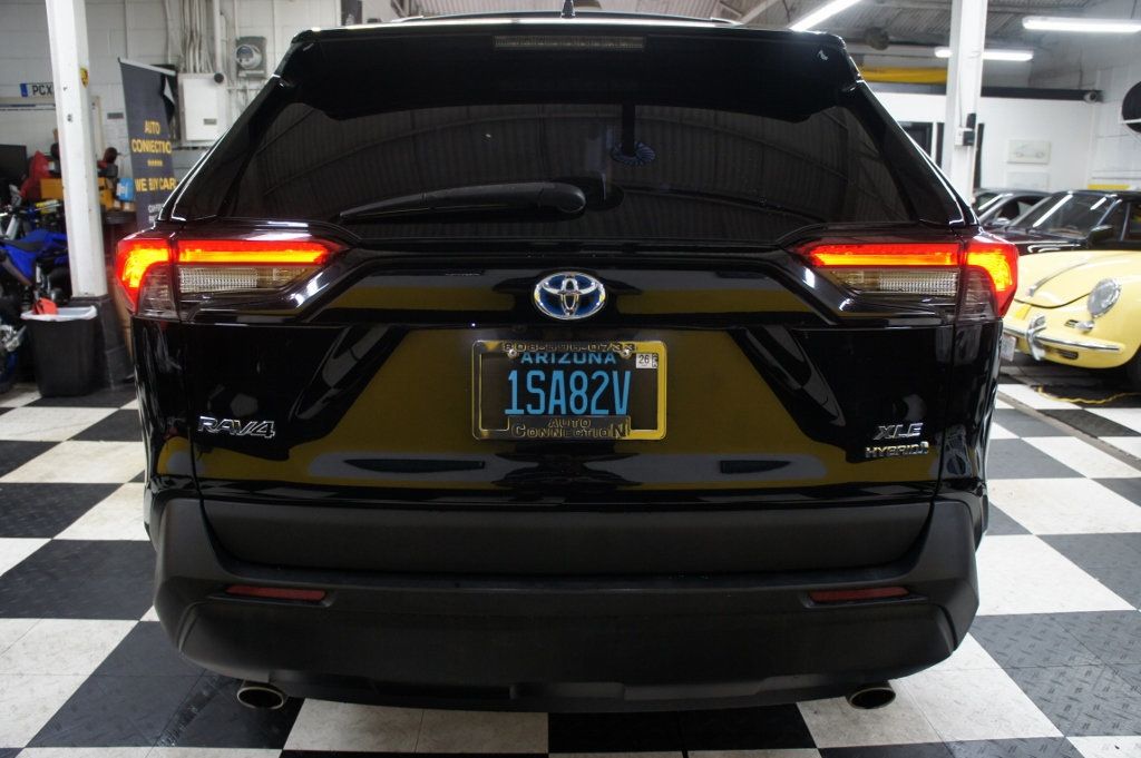 2021 Toyota RAV4 XLE Hybrid Premium AWD! - 22934381 - 37