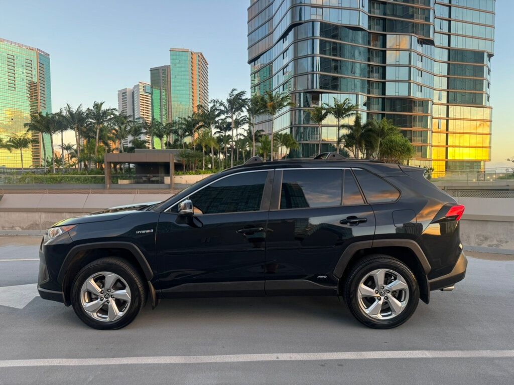 2021 Toyota RAV4 XLE Hybrid Premium AWD! - 22934381 - 6