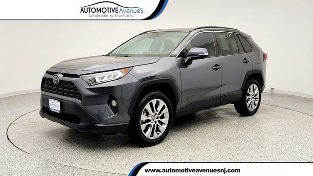 2021 Toyota RAV4 XLE Premium - 23011351 - 0