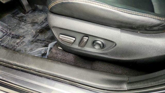 2021 Toyota RAV4 XLE Premium - 23011351 - 10