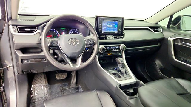 2021 Toyota RAV4 XLE Premium - 23011351 - 11