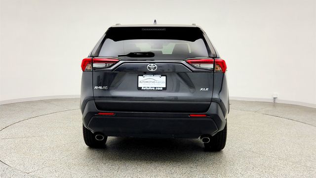 2021 Toyota RAV4 XLE Premium - 23011351 - 5