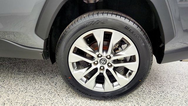 2021 Toyota RAV4 XLE Premium - 23011351 - 8
