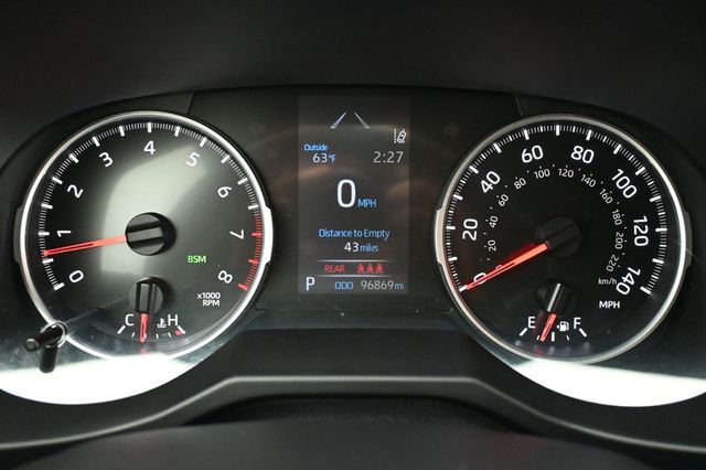 2021 Toyota RAV4 XLE Premium AWD - 22840943 - 9