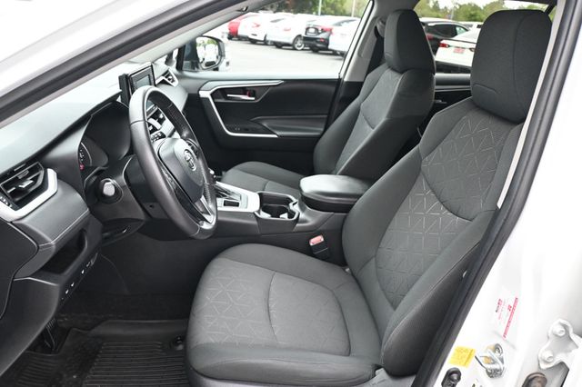 2021 Toyota RAV4 XLE Premium AWD - 22840943 - 13