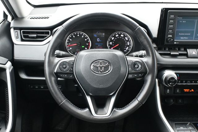 2021 Toyota RAV4 XLE Premium AWD - 22840943 - 8