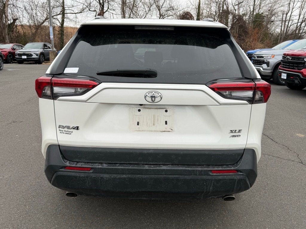2021 Toyota RAV4 XLE Premium AWD - 22956643 - 20