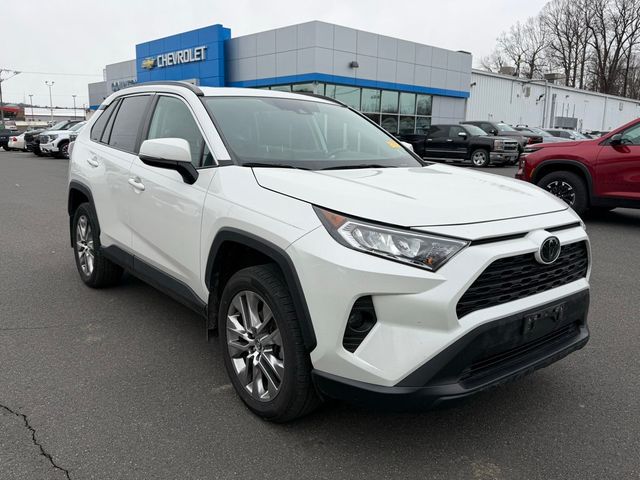 2021 Toyota RAV4 XLE Premium AWD - 22956643 - 21