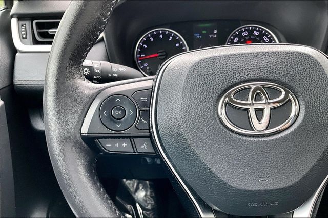 2021 Toyota RAV4 XLE Premium AWD - 23023557 - 20