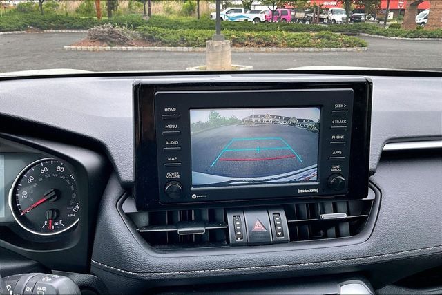 2021 Toyota RAV4 XLE Premium AWD - 23023557 - 26