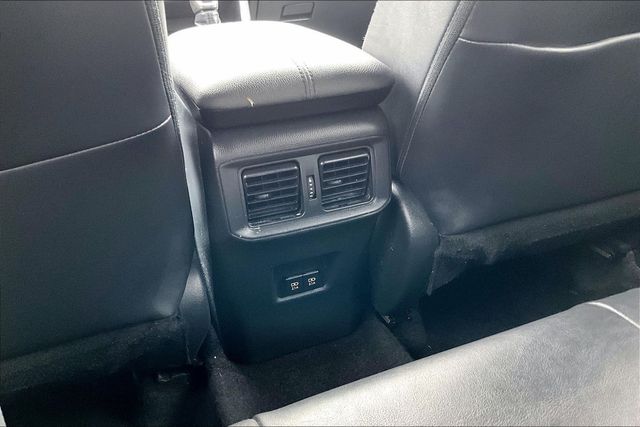 2021 Toyota RAV4 XLE Premium AWD - 23023557 - 32