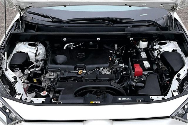 2021 Toyota RAV4 XLE Premium AWD - 23023557 - 35