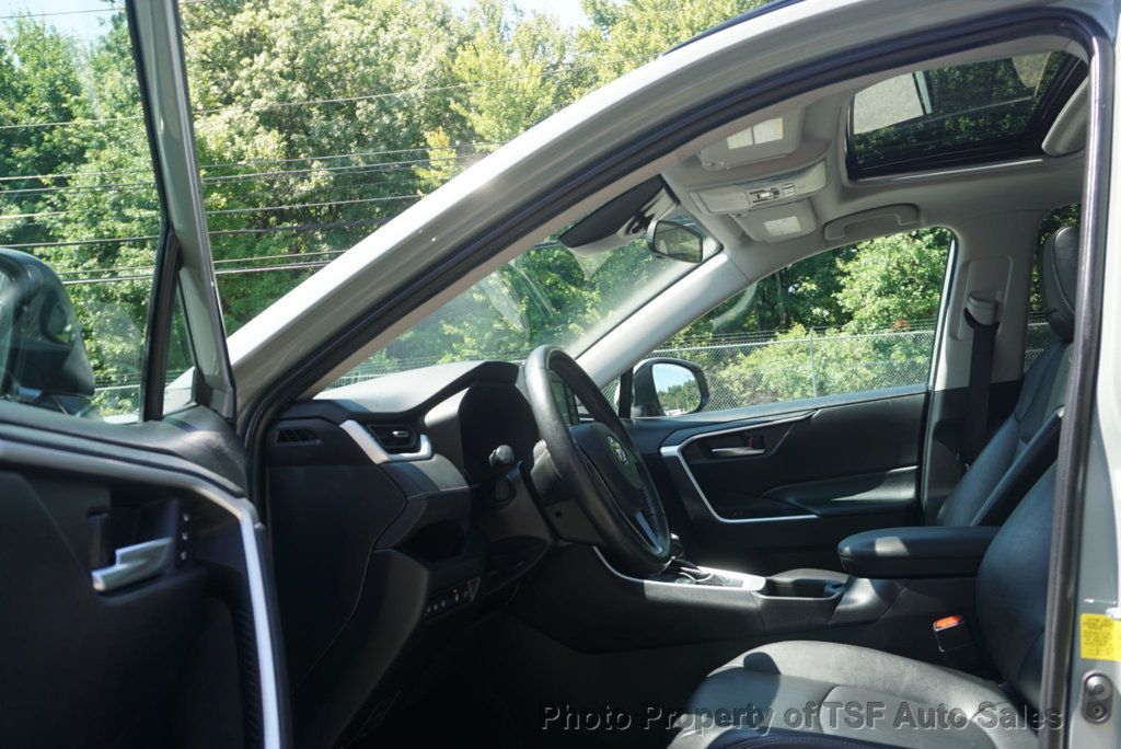 2021 Toyota RAV4 XLE Premium AWD LEATHER SUNROOF HEATED SEATS CARPLAY LOADED!!! - 23062133 - 9