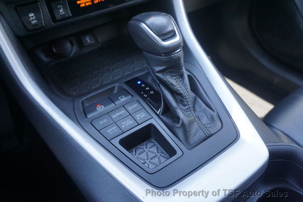 2021 Toyota RAV4 XLE Premium AWD LEATHER SUNROOF HEATED SEATS CARPLAY LOADED!!! - 23062133 - 32