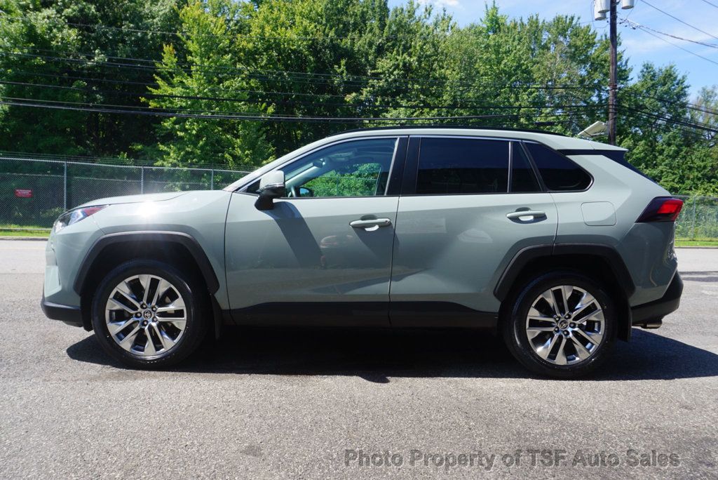 2021 Toyota RAV4 XLE Premium AWD LEATHER SUNROOF HEATED SEATS CARPLAY LOADED!!! - 23062133 - 3