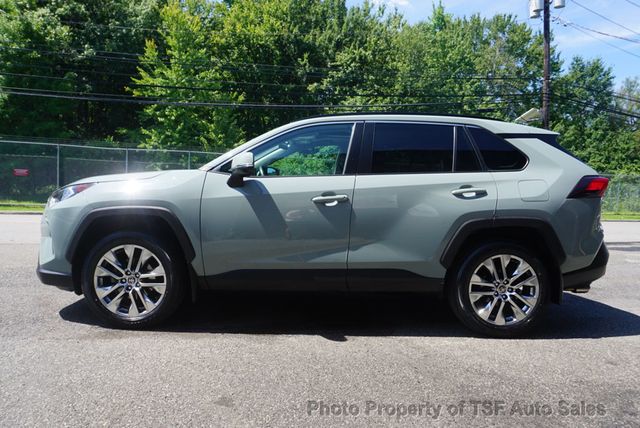 2021 Toyota RAV4 XLE Premium AWD LEATHER SUNROOF HEATED SEATS CARPLAY LOADED!!! - 23062133 - 3