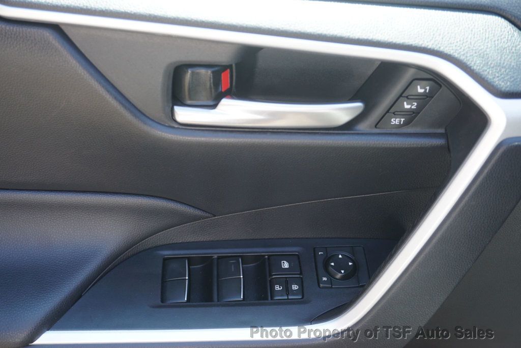2021 Toyota RAV4 XLE Premium AWD LEATHER SUNROOF HEATED SEATS CARPLAY LOADED!!! - 23062133 - 43