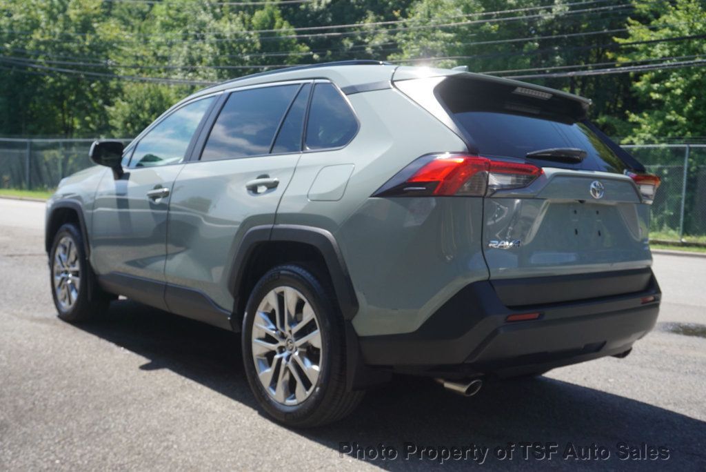 2021 Toyota RAV4 XLE Premium AWD LEATHER SUNROOF HEATED SEATS CARPLAY LOADED!!! - 23062133 - 4
