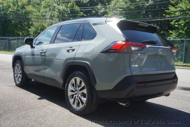 2021 Toyota RAV4 XLE Premium AWD LEATHER SUNROOF HEATED SEATS CARPLAY LOADED!!! - 23062133 - 4