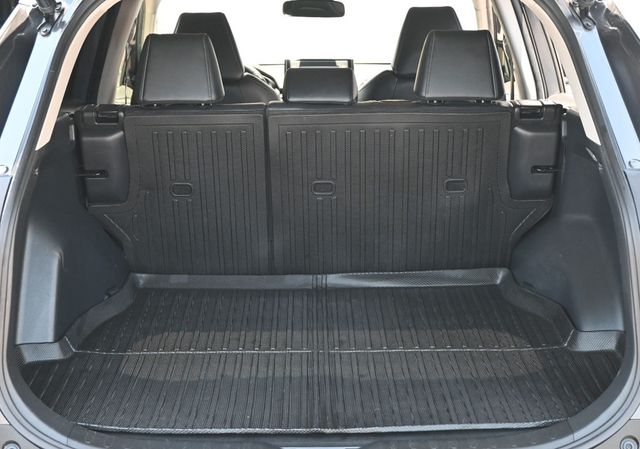 2021 Toyota RAV4 XLE Premium FWD - 23051282 - 20