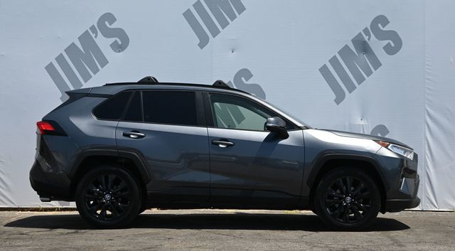 2021 Toyota RAV4 XLE Premium FWD - 23051282 - 3