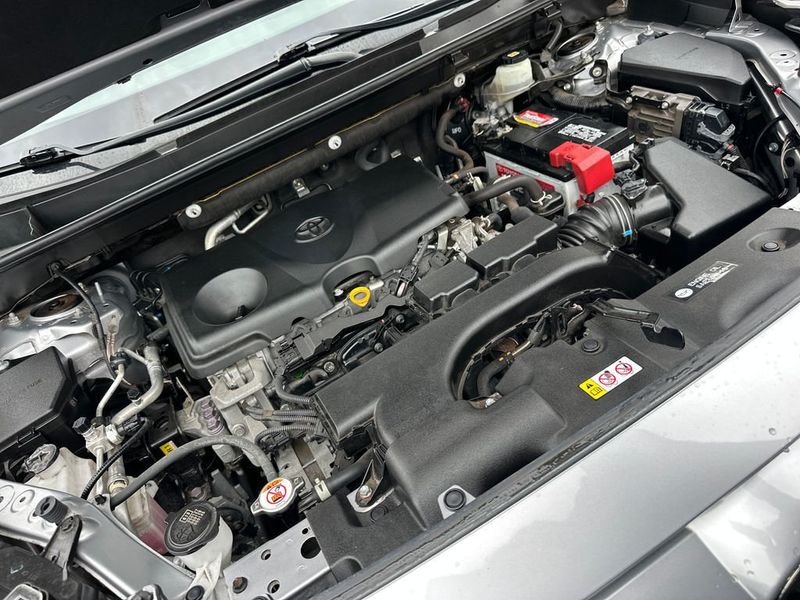 2021 Toyota RAV4 XLE Premium FWD - 23011434 - 20