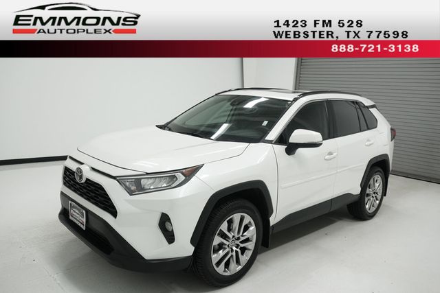 2021 Toyota RAV4 XLE Premium FWD - 23023599 - 0