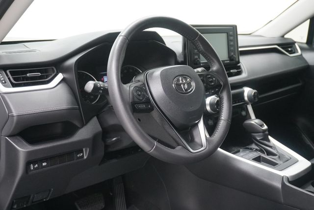 2021 Toyota RAV4 XLE Premium FWD - 23023599 - 9