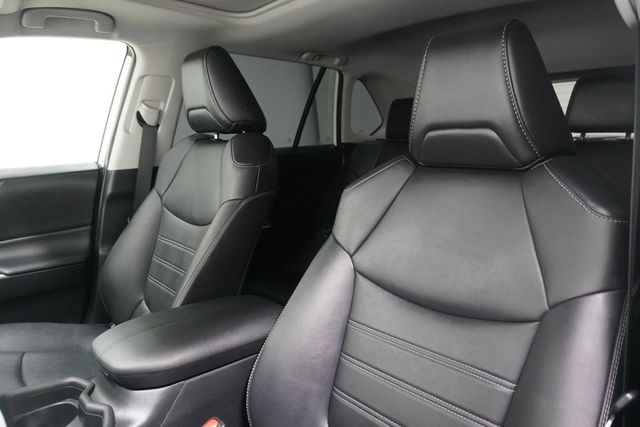 2021 Toyota RAV4 XLE Premium FWD - 23023599 - 10