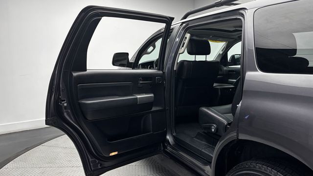 2021 Toyota Sequoia TRD Pro 4WD - 23035593 - 40