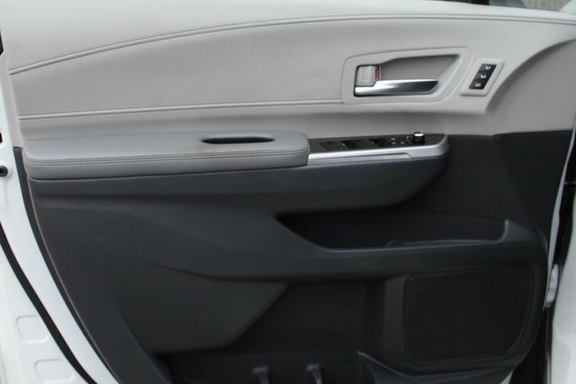 2021 Toyota Sienna AWD ONE OWNER LIMITED W/ NAVIGATION, LEATHER, MOONROOF - 23069471 - 19