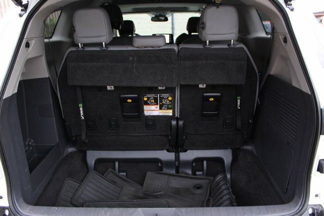2021 Toyota Sienna AWD ONE OWNER LIMITED W/ NAVIGATION, LEATHER, MOONROOF - 23069471 - 32
