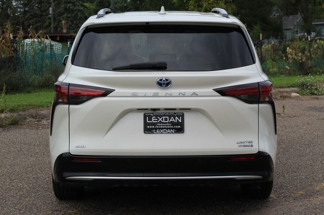 2021 Toyota Sienna AWD ONE OWNER LIMITED W/ NAVIGATION, LEATHER, MOONROOF - 23069471 - 4
