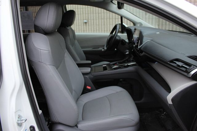 2021 Toyota Sienna AWD ONE OWNER LIMITED W/ NAVIGATION, LEATHER, MOONROOF - 23069471 - 6