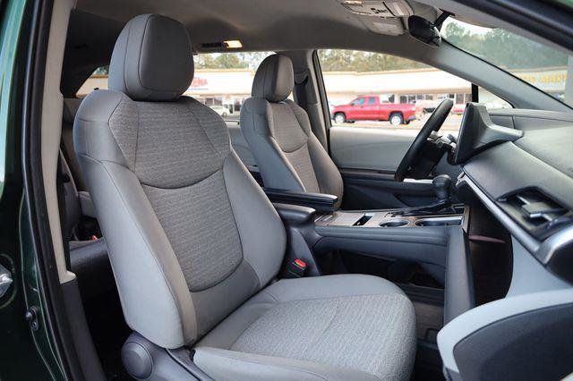 2021 Toyota Sienna Hybrid LE - 23018050 - 17