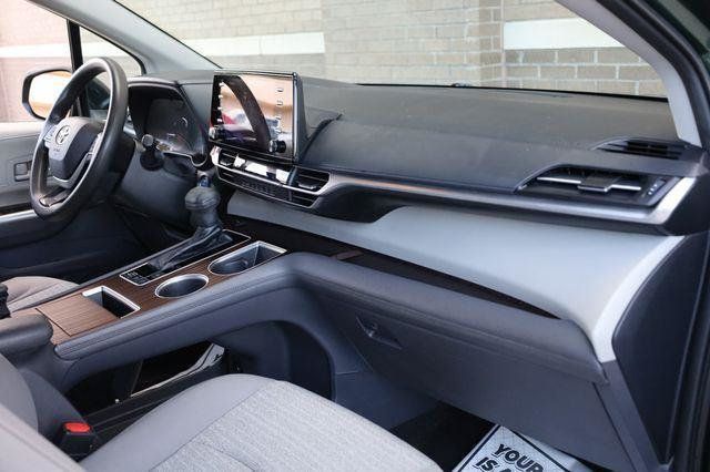 2021 Toyota Sienna Hybrid LE - 23018050 - 20
