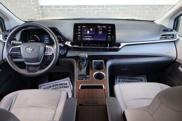 2021 Toyota Sienna Hybrid LE - 23018050 - 21