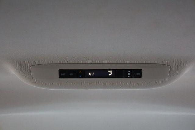 2021 Toyota Sienna Hybrid LE - 23018050 - 28