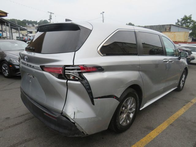 2021 Toyota Sienna LE AWD 8-Passenger(clear title) - 22922021 - 4