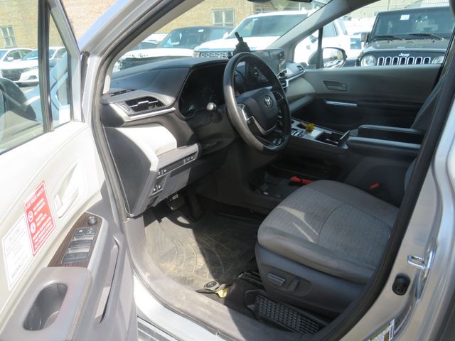 2021 Toyota Sienna LE AWD 8-Passenger(clear title) - 23008199 - 9