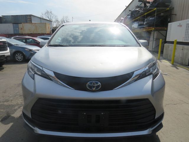 2021 Toyota Sienna LE AWD 8-Passenger(clear title) - 23008199 - 1
