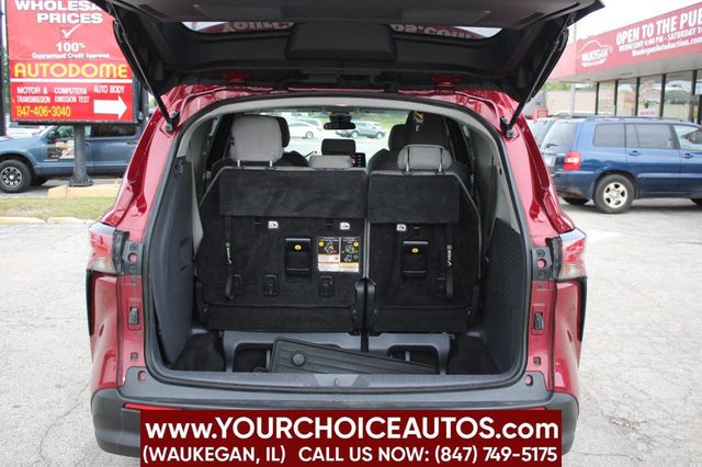 2021 Toyota Sienna LE FWD 8-Passenger - 22909493 - 11