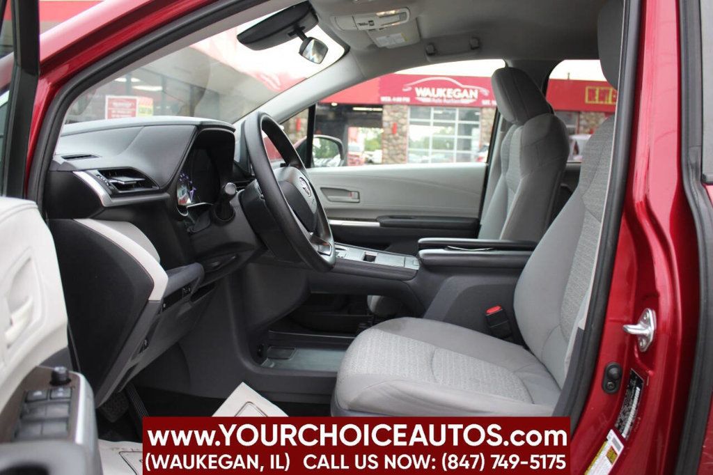 2021 Toyota Sienna LE FWD 8-Passenger - 22909493 - 12