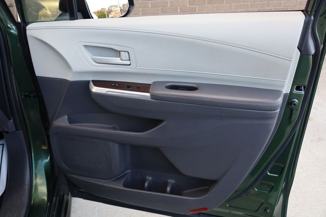 2021 Toyota Sienna LE FWD 8-Passenger - 22947448 - 16