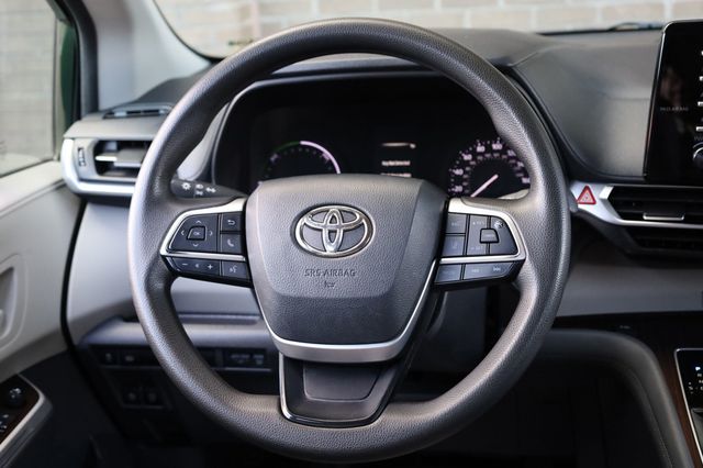 2021 Toyota Sienna LE FWD 8-Passenger - 22947448 - 22