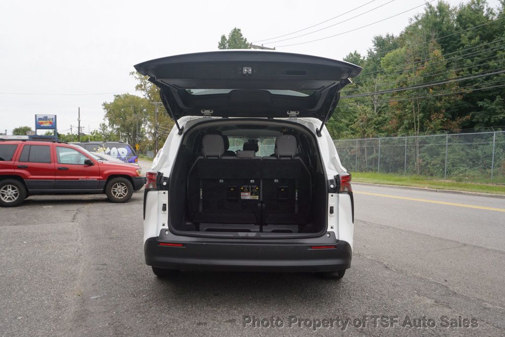 2021 Toyota Sienna LE FWD 8-Passenger - 22600065 - 16