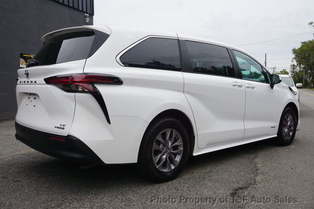 2021 Toyota Sienna LE FWD 8-Passenger - 22600065 - 6