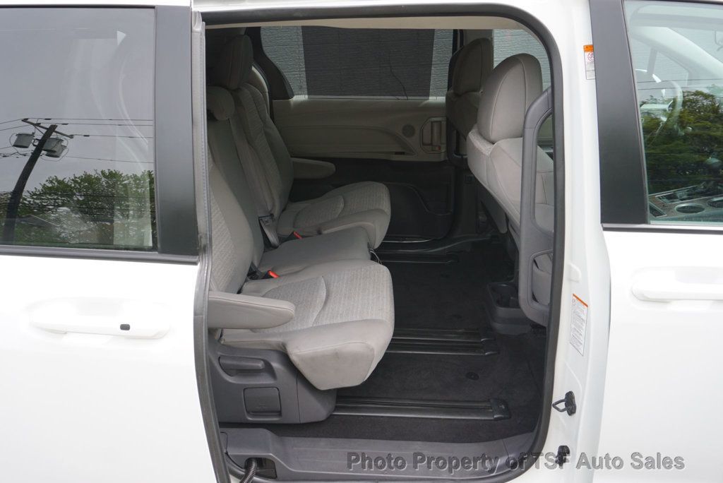 2021 Toyota Sienna LE FWD 8-Passenger - 23019795 - 14